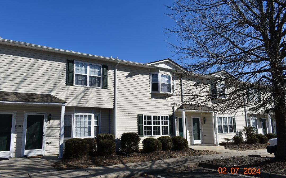 Vineyards Townhome 3 bedrooms 2.5 baths AVAILABLE TO VIEW